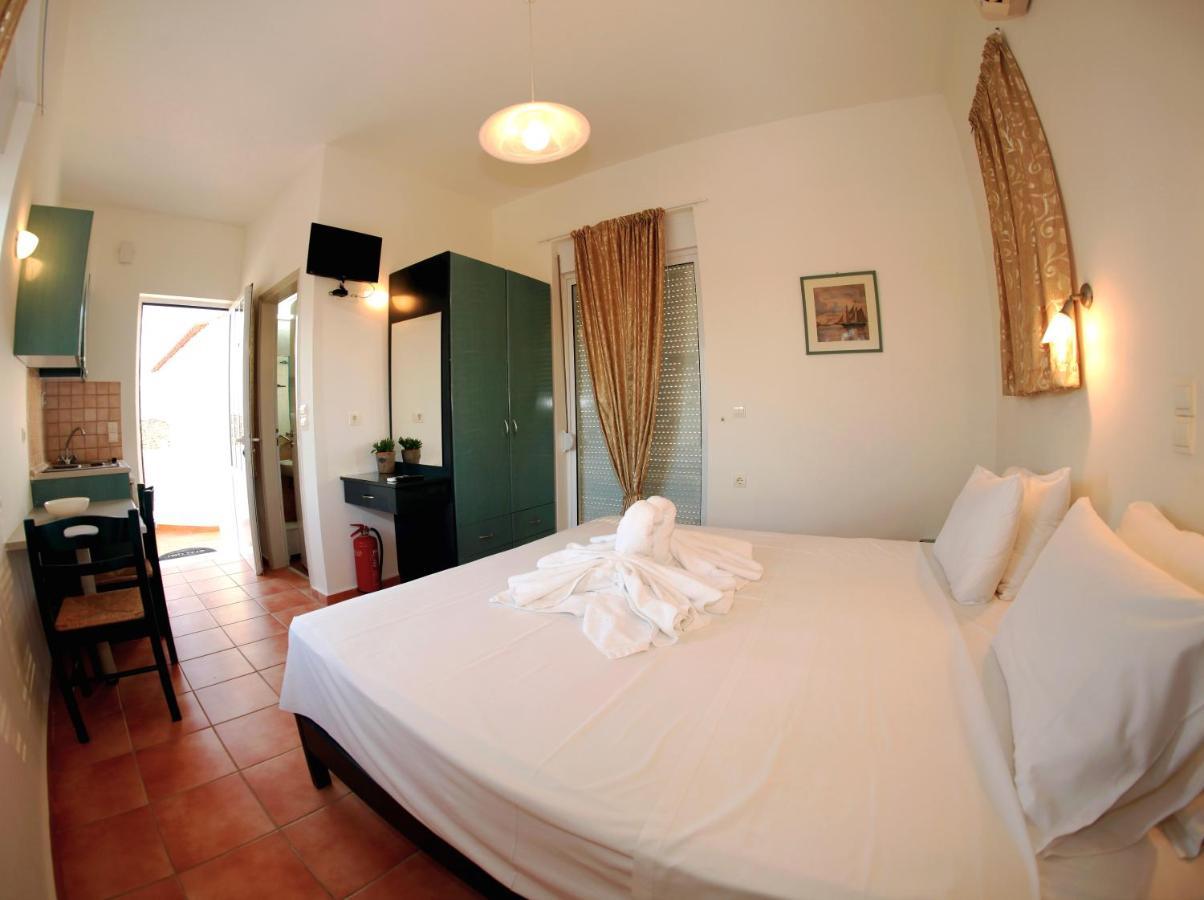 Tersanas Beach Lodges Eksteriør bilde
